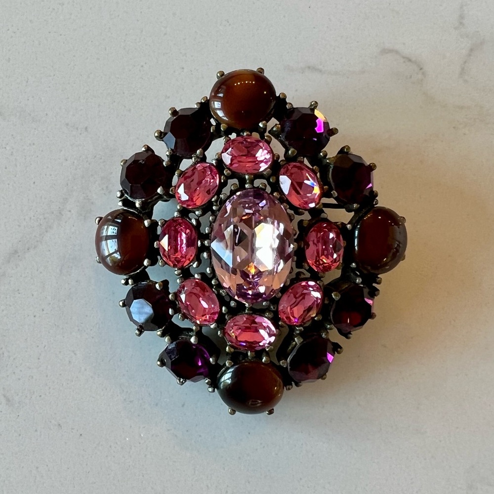 Stunning Vintage Brooch: pink, purple, deep brown and gold tones, pin cl…